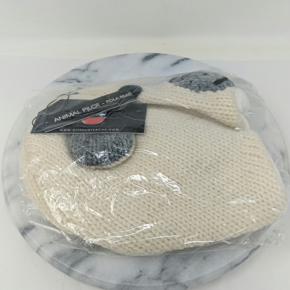 Pola Bear Animal Pilot Beanie Hat - Picture 6 of 7